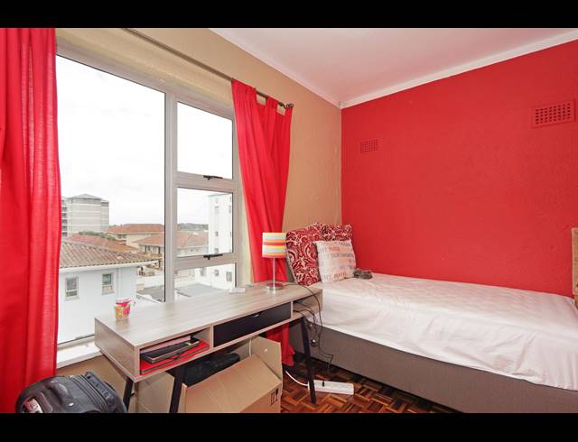 2 BEDROOM APARTMENT BLOCK TO LET IN KENILWORTH